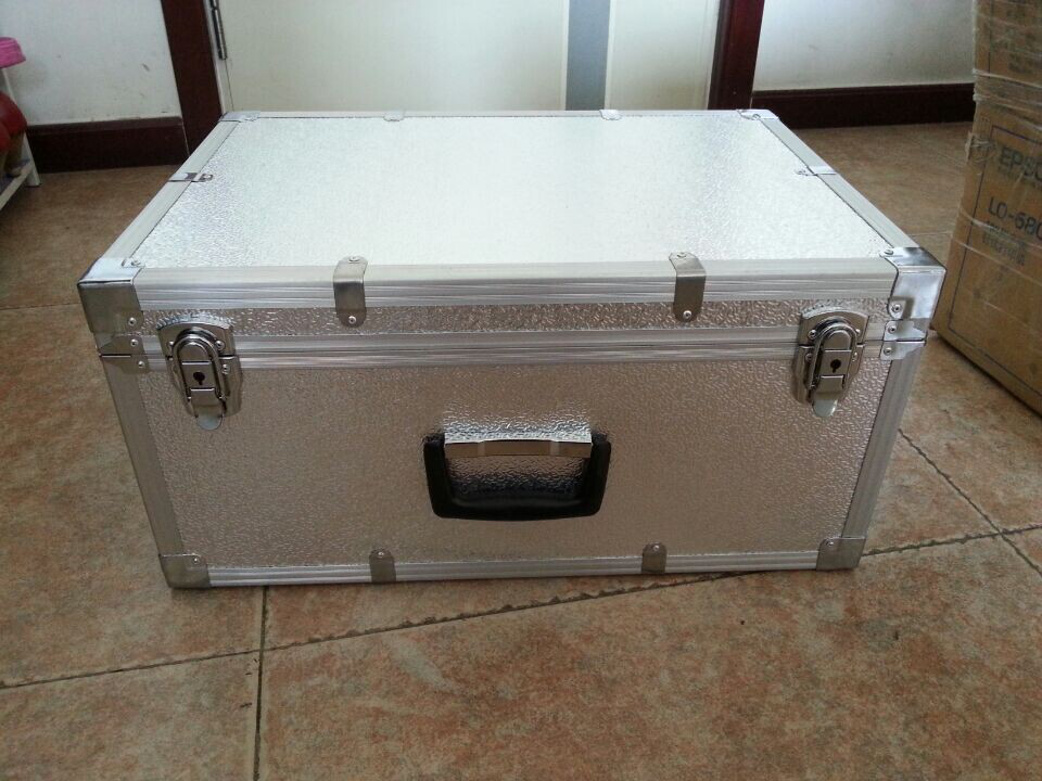 化學(xué)洗消救助箱